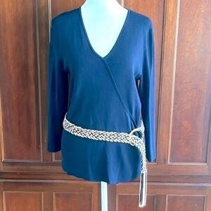 NWOT Cable & Gauge Top . V-Neck Navy Knit w/White/Navy Braided Belt w/Gold Clasp